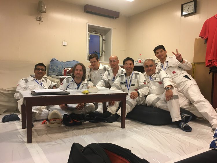 Pan Asia - Team Onboard